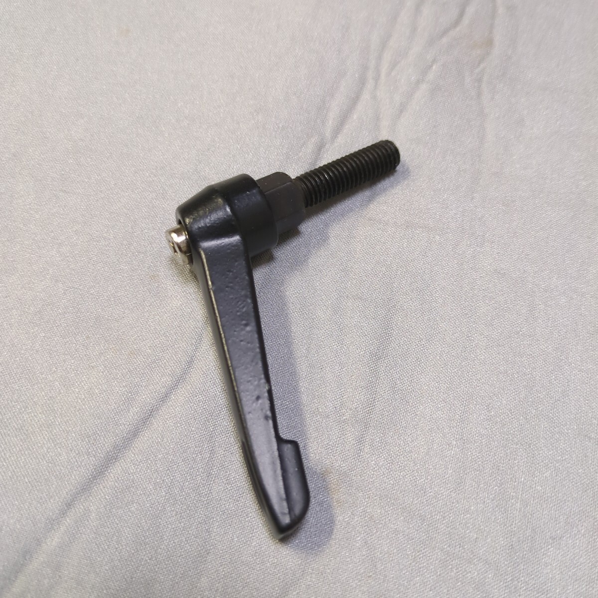 M8 クランプレバー 30mm