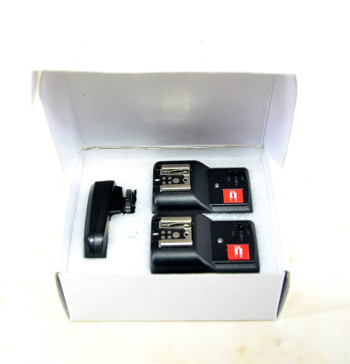 ワイヤレスフラッシュ/FMトリガー ストロボ無線リモート装置 新古品