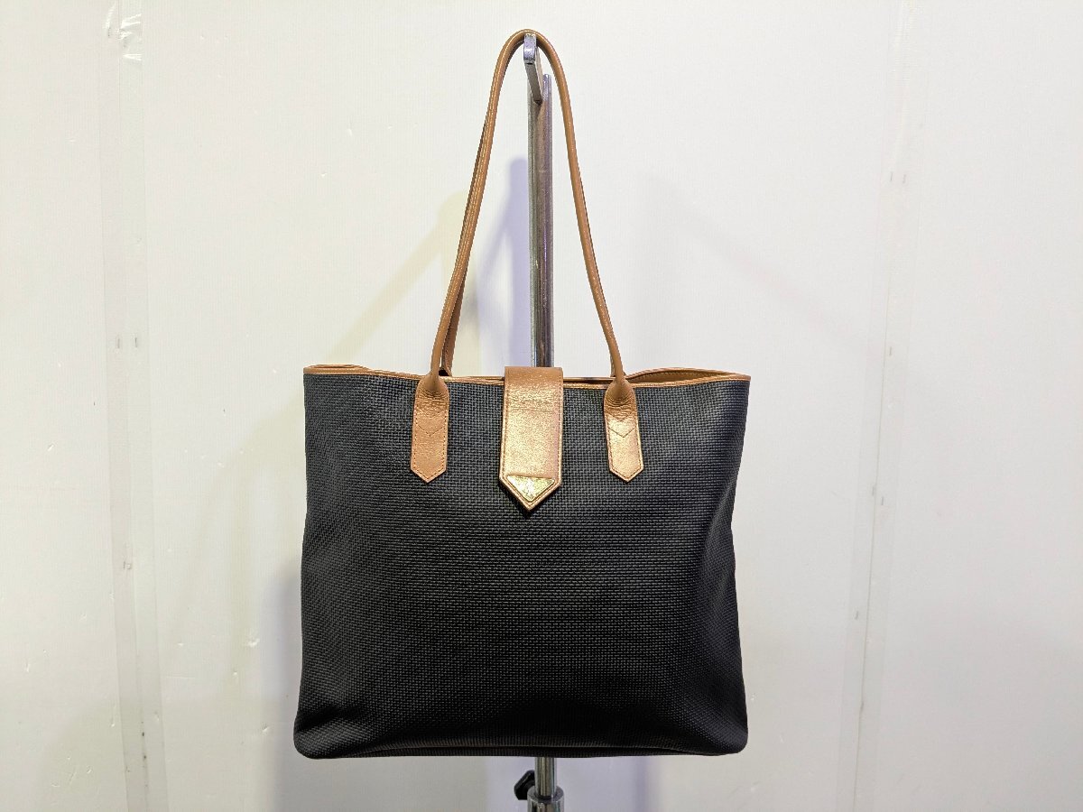 埼玉発　Yves Saint Laurent　イヴサンローラン　トートバッグ　MM　MJi