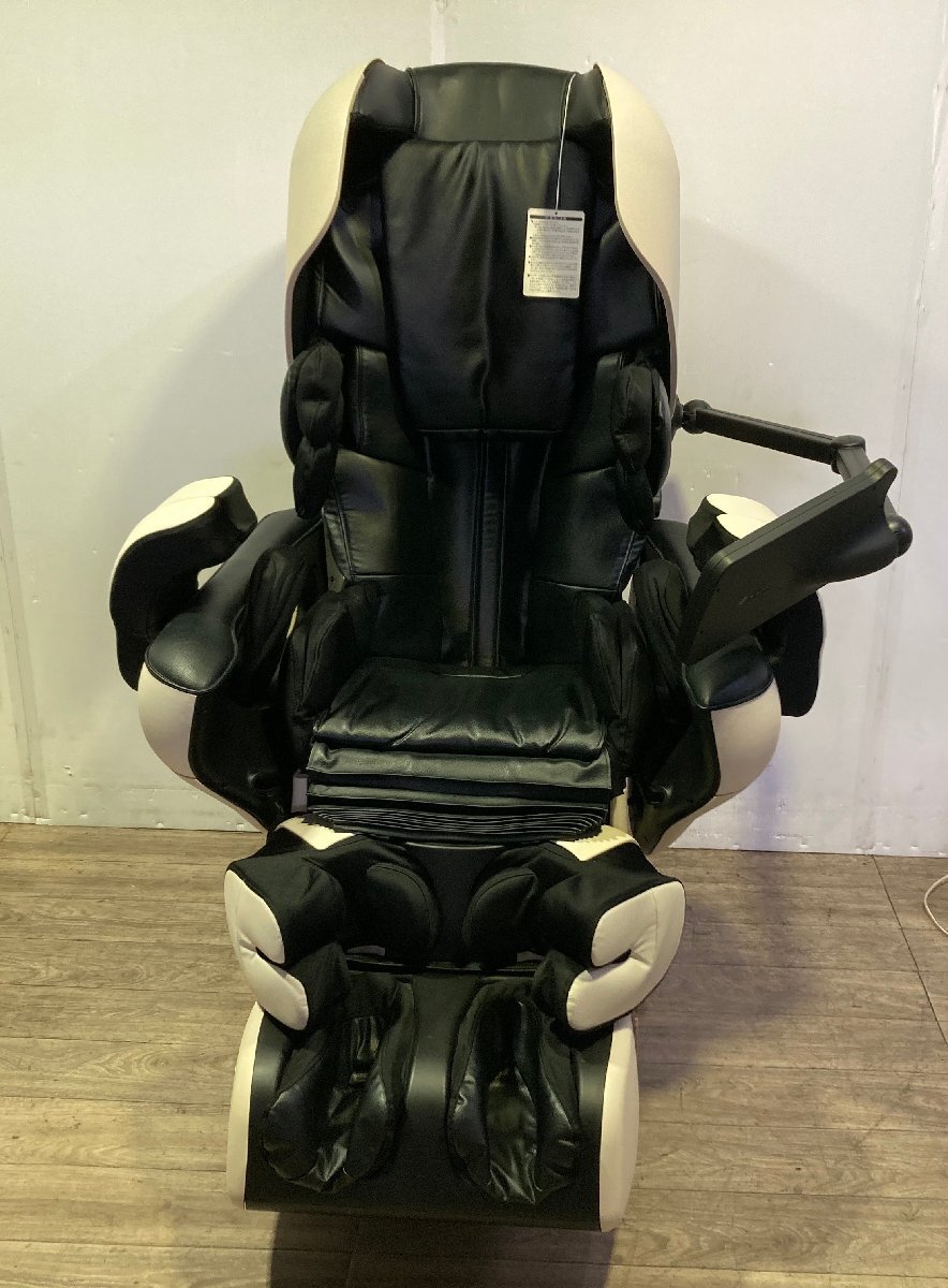 埼玉発　ファミリーイナダ　マッサージチェア　FMC-LPN30000　2019年製　OT　TRy