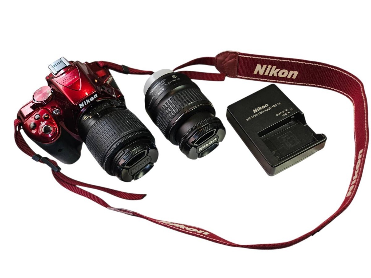 Nikon D5300 ダブルズームキット 赤 レンズ2本 充電器付 デジタル一眼レフ Nikon