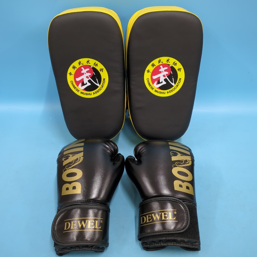 【B887-3】パンチングミット Dewel ボクシンググローブ など 2点 まとめ売り