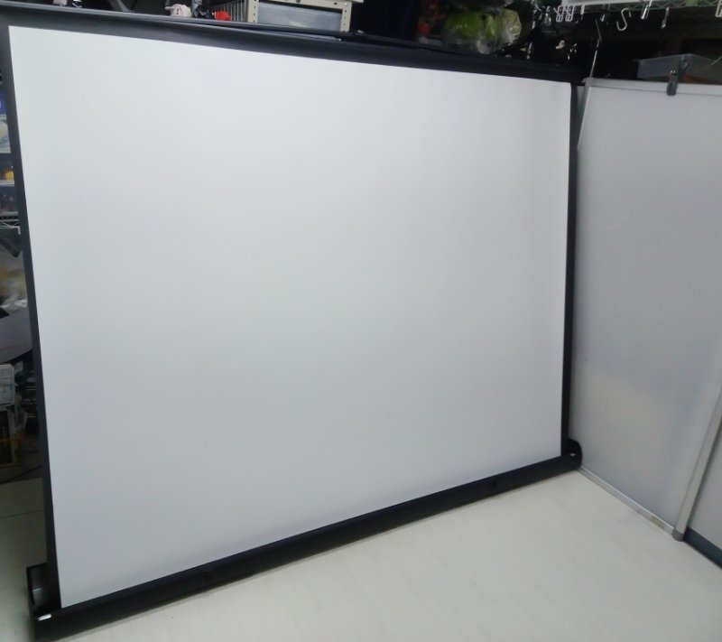 イーサプライ プロジェクター スクリーン EEX-PSY1-100V 100インチ 床置き式 プロジェクタースクリーン オフィス 会議 映像 床置き