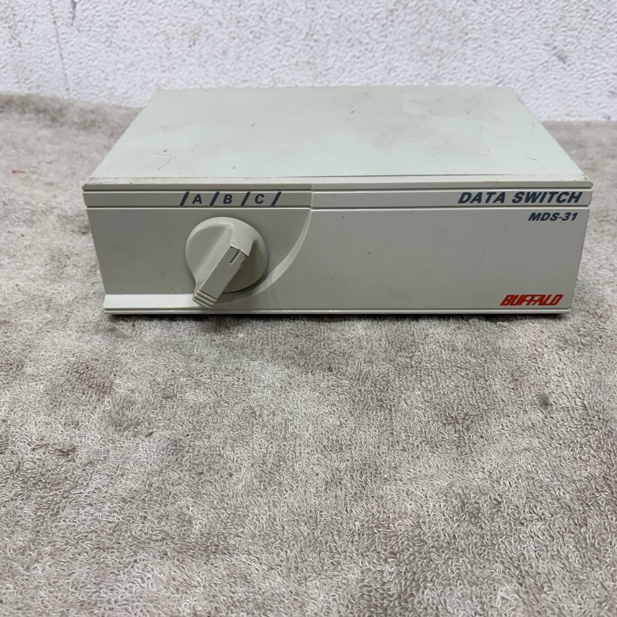 BUFFALO　バッファロー　MDS-31　DATA SWITCH　データスイッチ　XZ4433