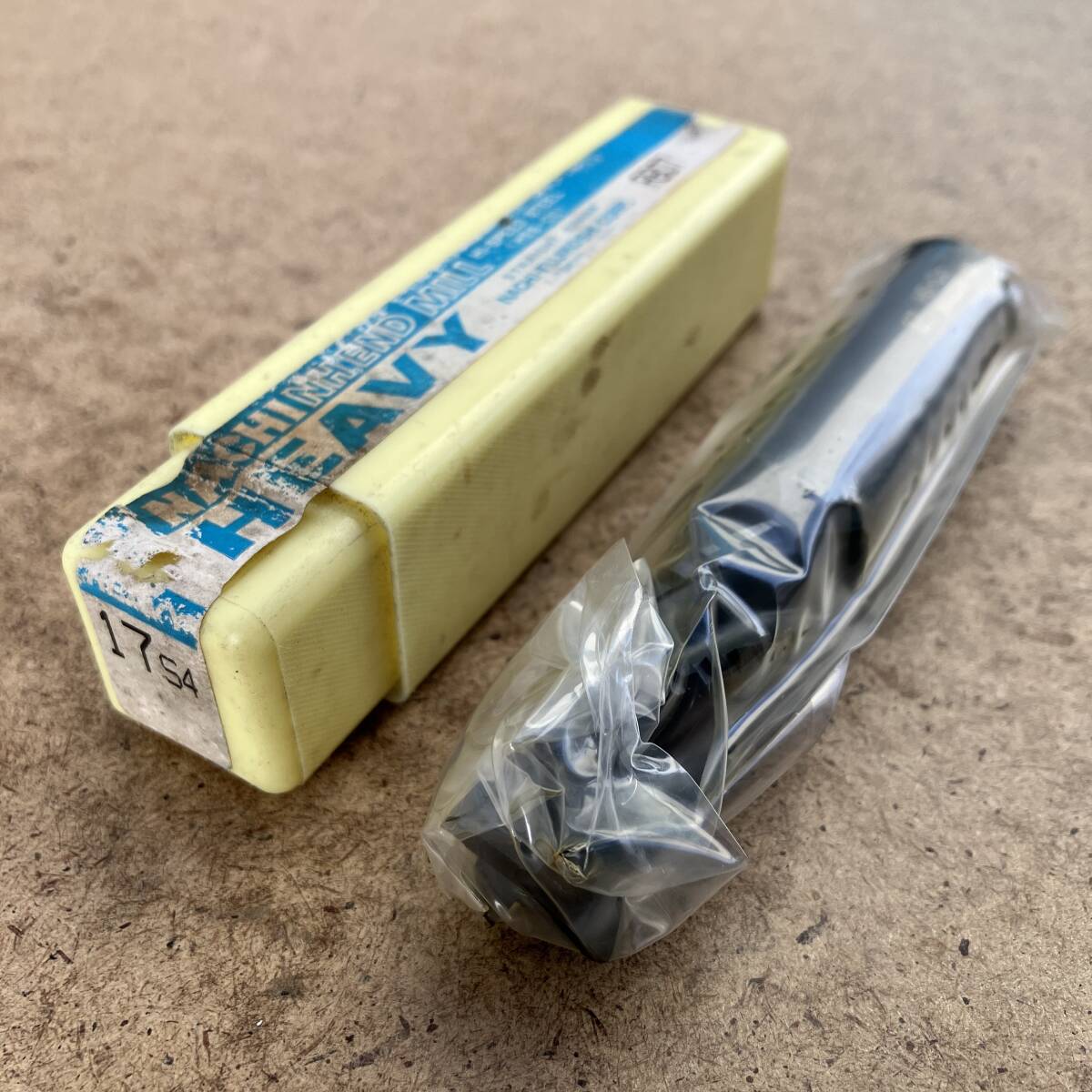 1円スタート 送料180円 エンドミル 1本 NACHI ナチ 不二越 HSS-Co 17 S4 ジャンク品 未使用【同梱不可】