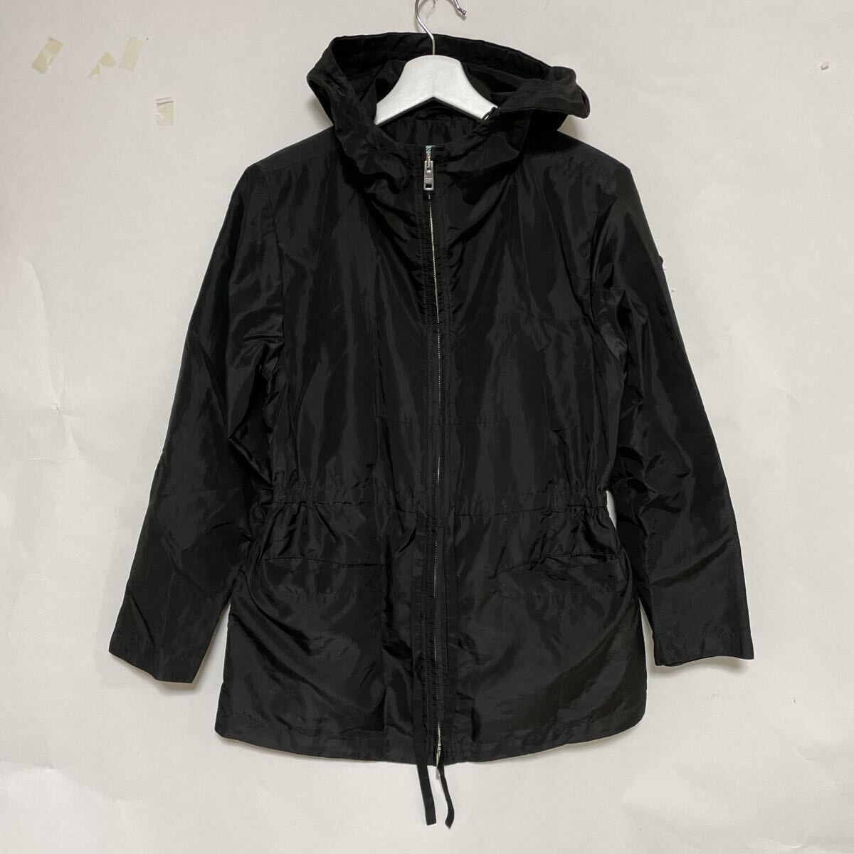 PRADA プラダ ナイロンジャケット 三角ロゴ フーデッド ブルゾン ブラック 42 中古