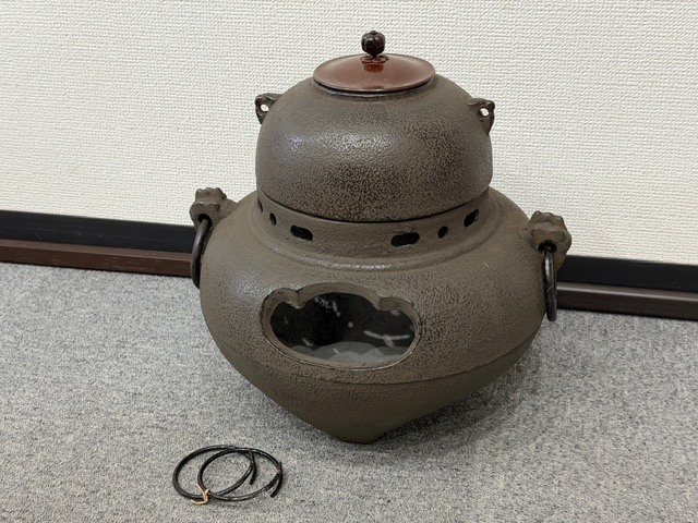 茶道具 鬼面風炉 風呂釜 幅33cm×高さ33cm×重さ7.7kg 未使用保管品