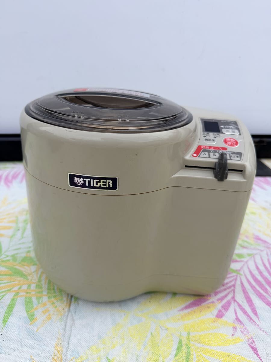 タイガー TIGER 精米器 RSE-A100 5合炊き 家庭用精米機 アーバンベージュ