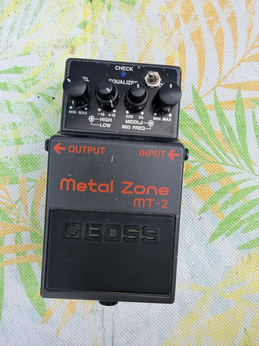 BOSS MT-2 Metal Zone ボス ディストーション エフェクター ギター