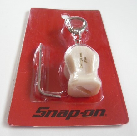 ☆Snap-on☆スナップオン☆廃版品☆ドライバーキー☆ミニグリップキーホルダー☆SIMGKW☆ホワイト☆車/バイク☆家用の合鍵☆未使用☆レア☆