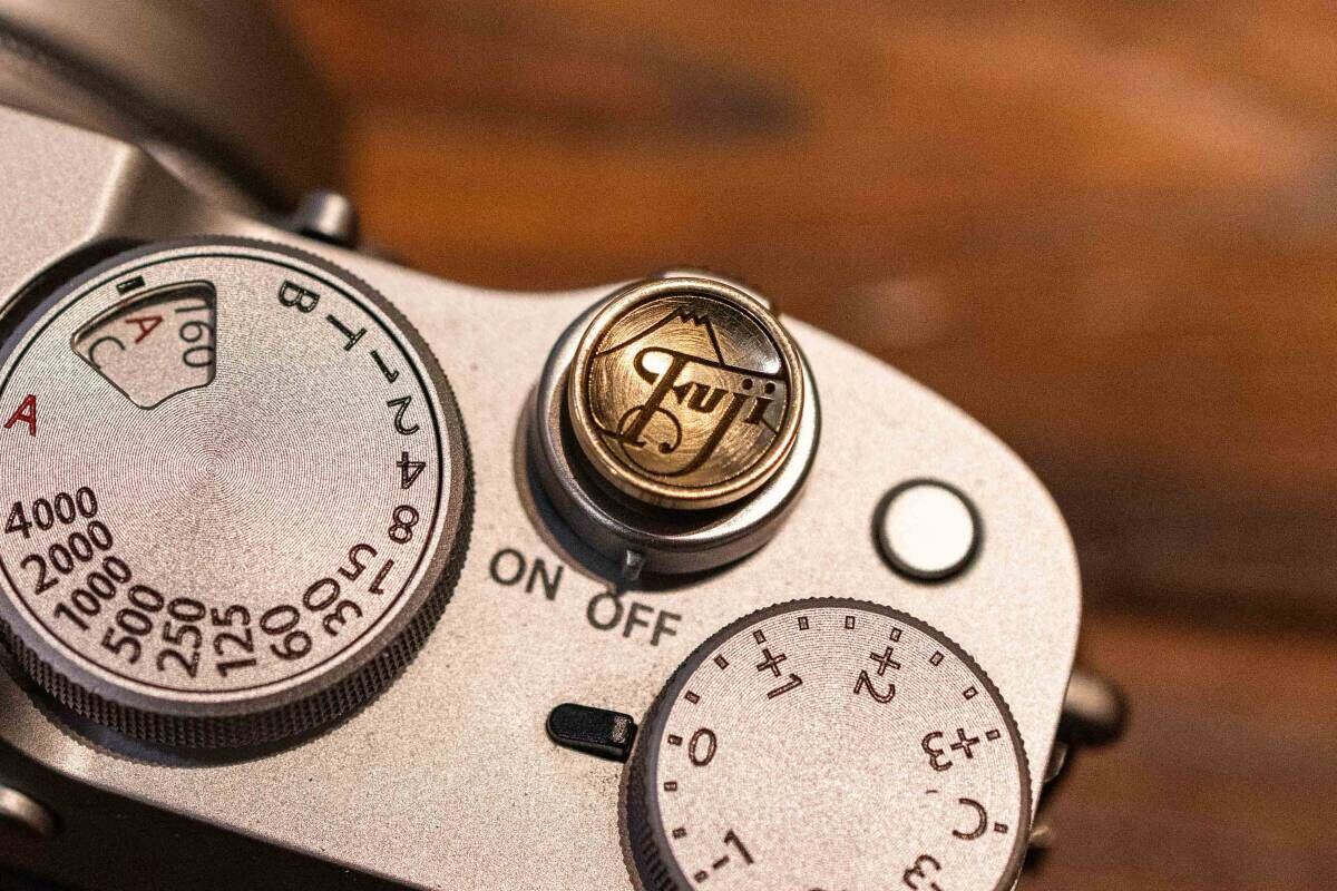 銅製 レリーズボタン　ラバーリング付き Leica Q3 M11 M10 MP M3 Nikon Zf DF FUJI X-T5 X100VI富士フイルム