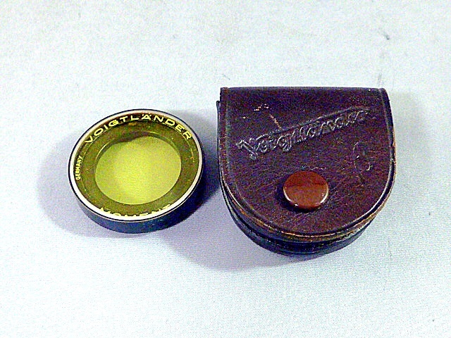 ヴィンテージ☆フォクトレンダー VOIGTLANDER MOMENT 25mm イエローフィルター 良品 かぶせ式 革ケース付