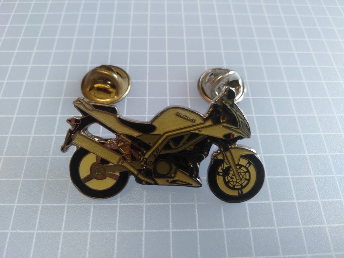ピンバッジ・スズキ「SV1000Ｓ」オートバイ