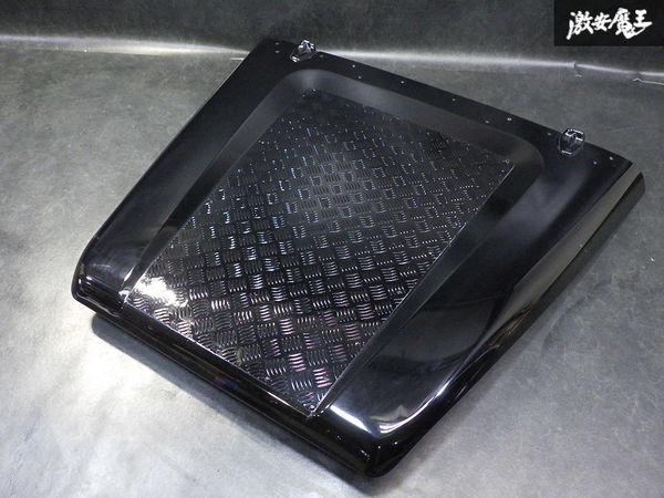 【希少！即発送】ランドローバー純正加工 TD5 110 ディフェンダー ボンネット エンジンフード 縞鋼板 パネル付き 黒 ブラック