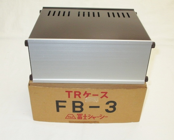 富士シャーシ　FB-3　19.8×16.5×8.5cm　TR ケース　オーディオ　真空管アンプなどに　FUJI　管球　アンプ　自作　富士シャーシー（3214）