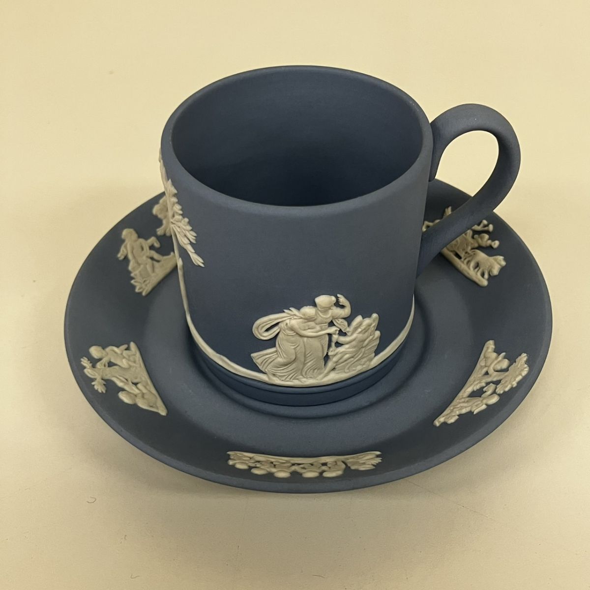U004-HR2-785 WEDGWOOD ウェッジウッド ジャスパーウェア カップ＆ソーサー デミタス 口径5.5cm 高さ5.5cm 皿11cm HA