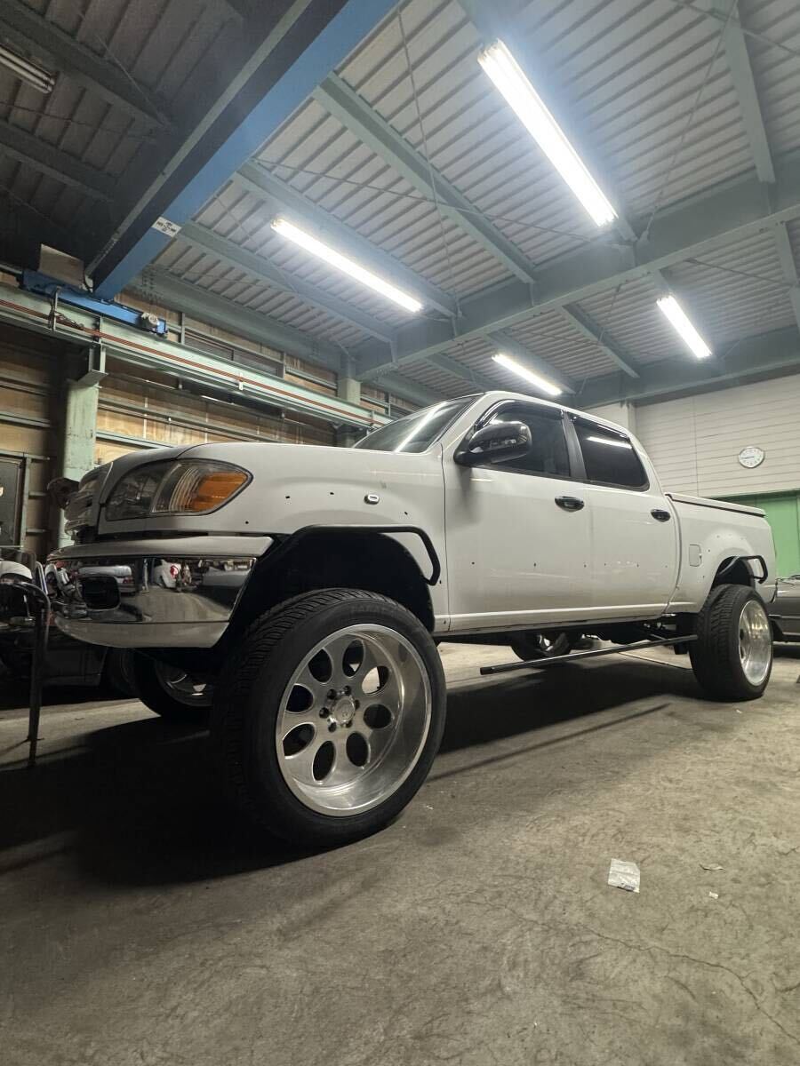 超高額品 HIGH FORGED WHEEL 特注品 24インチアルミホイールとタイヤ 検索 139.7 6穴 6H シボレーサバーバン エスカレード ハマー H3 タホ