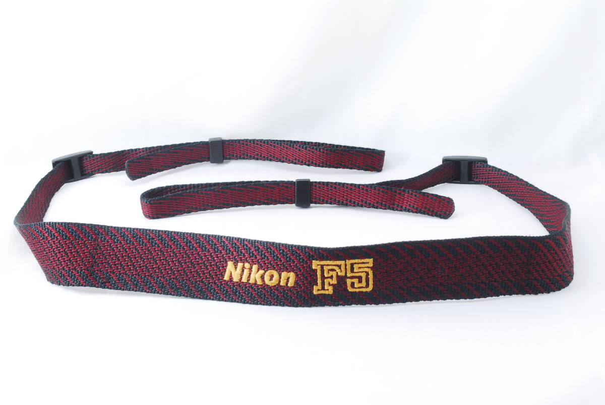 ☆美品☆Nikon ニコン F5 専用 純正 カメラ ストラップ 刺繍文字 えんじ×金色(ゴールド) 刺繍文字 ネック ショルダー Camera Strap☆
