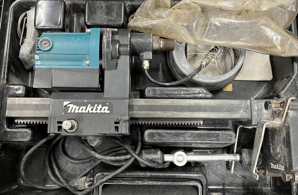 makita マキタ ダイヤコアドリル DM122 中古品 ドリル 工具 電動工具 注目99円スタート
