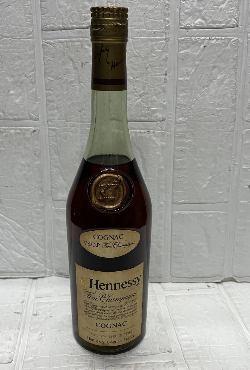 Hennessy V.S.O.P Cognac ヘネシー VSOP コニャック ブランデー 金キャップ 700ml 40％ 長期保管品 注目99円スタート