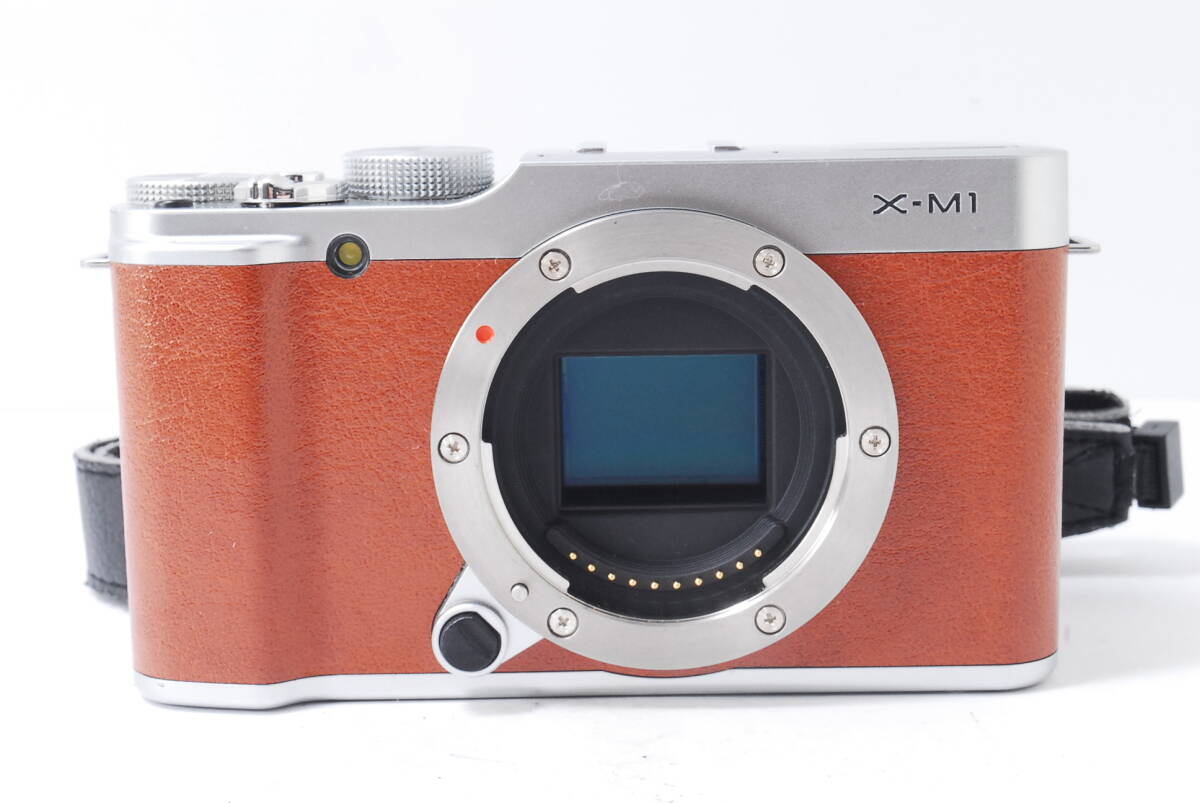 極上品★フジフィルム FUJIFILM X-M1 ボディ★5502