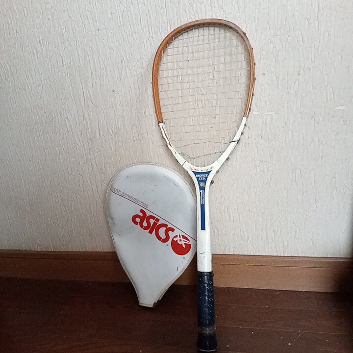 ビンテージ アシックス 木製 硬式テニスラケット　BRONZE CUP 