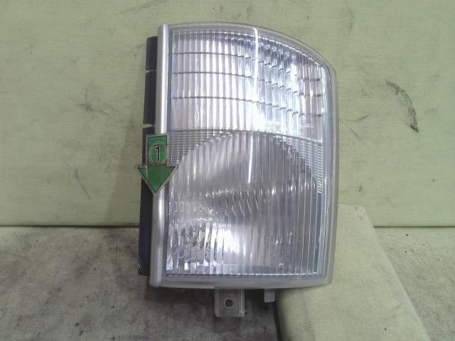キャンター PA-FB70BB 右クリアランスランプ 4M42T 120-87741 MK547589 中古