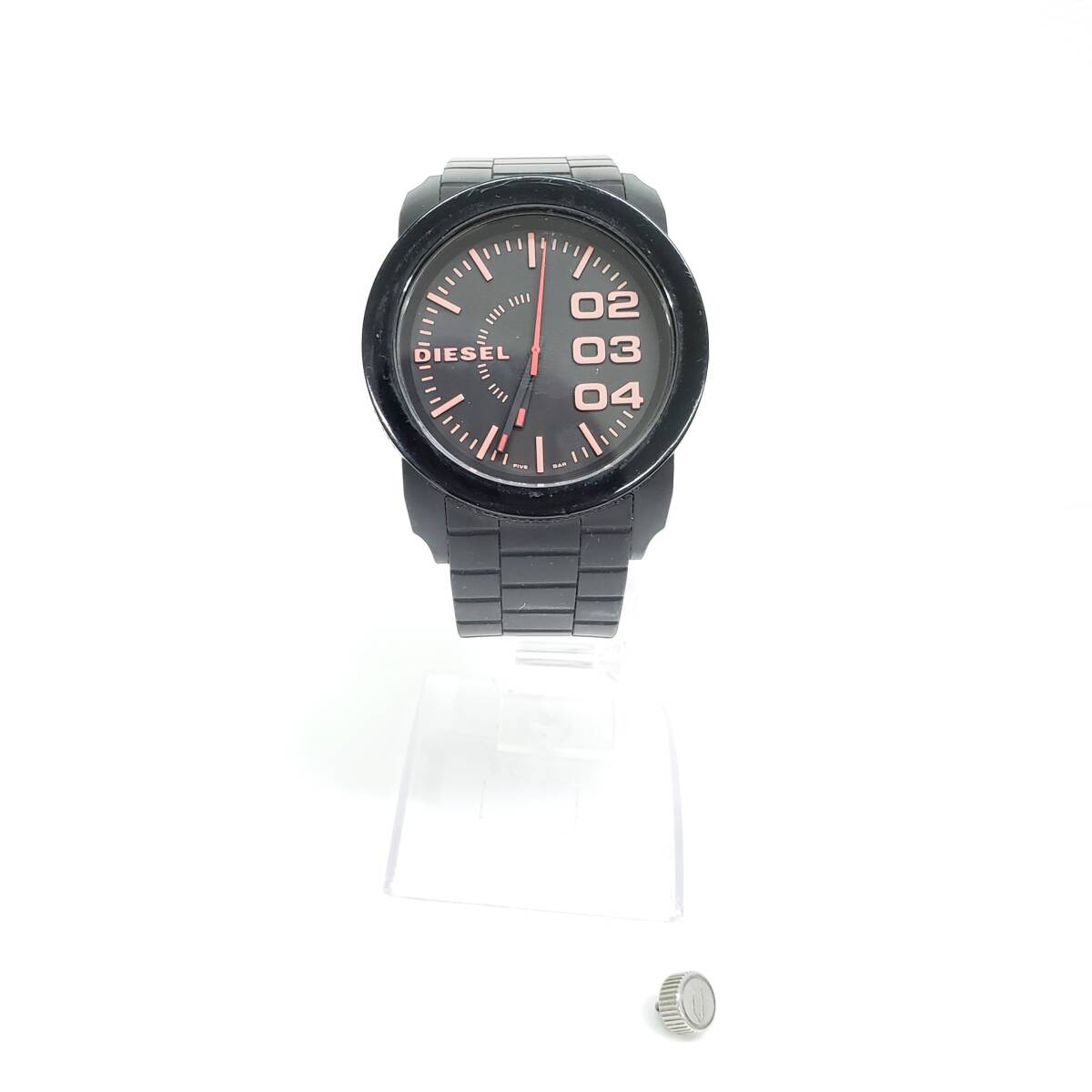 DIESEL ディーゼル クォーツ 腕時計 ブラック レッド DZ-1777 稼動品 リューズ取れ ジャンク 現状品 