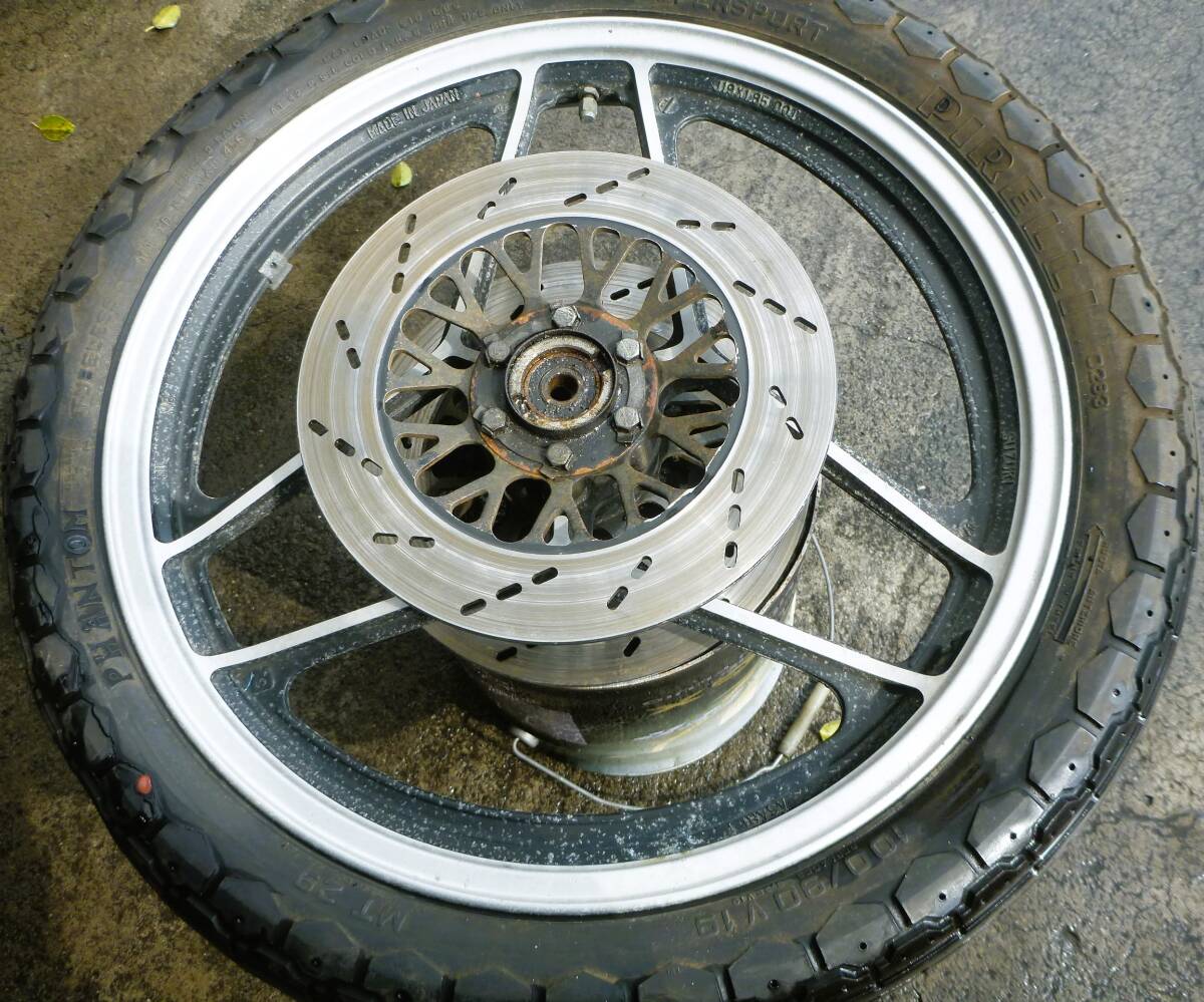 ☆スズキ　GSX1100S　カタナ　刀　フロント　ホイール　ブレーキローター　付き