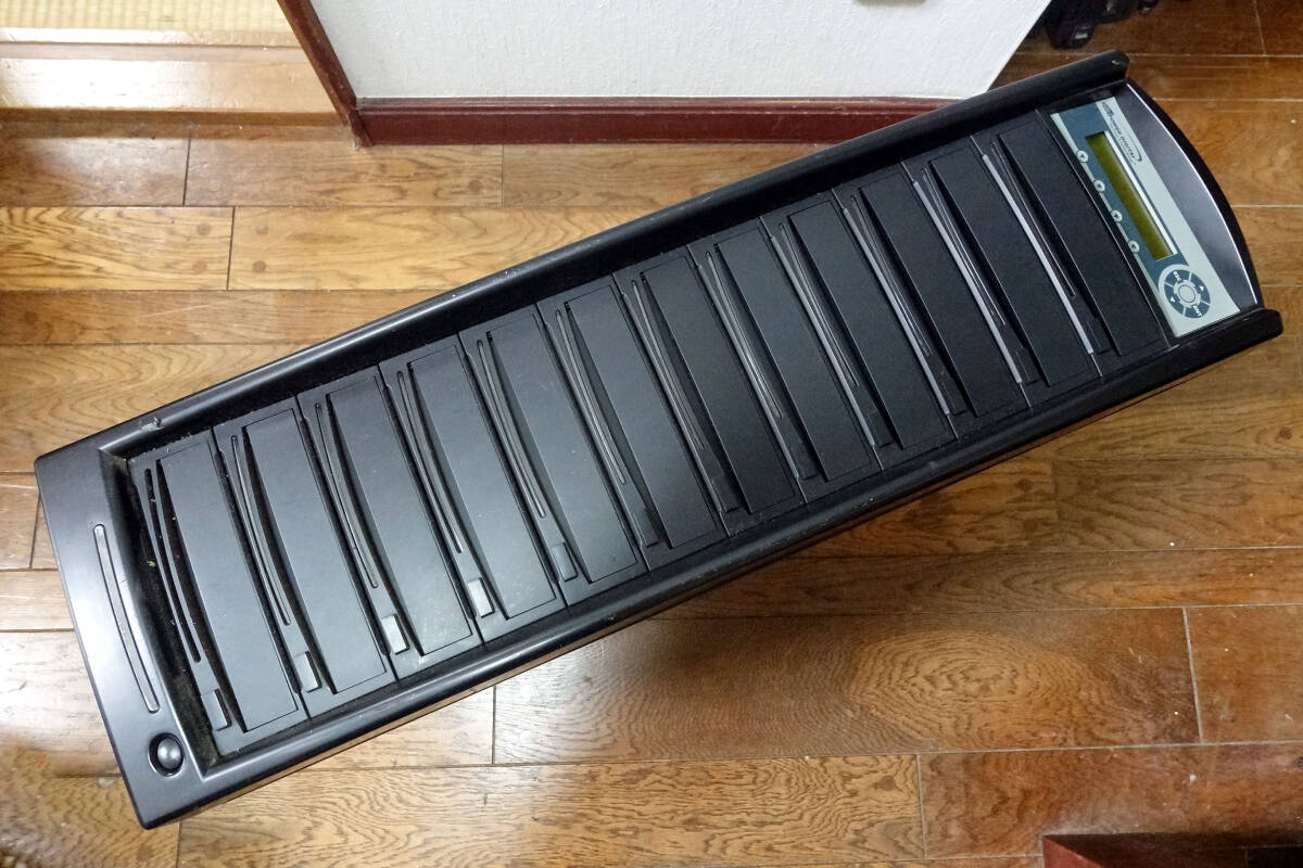 Vinpower Digital ディスクデュプリケーター 12ドライブ R1:W11 SATA