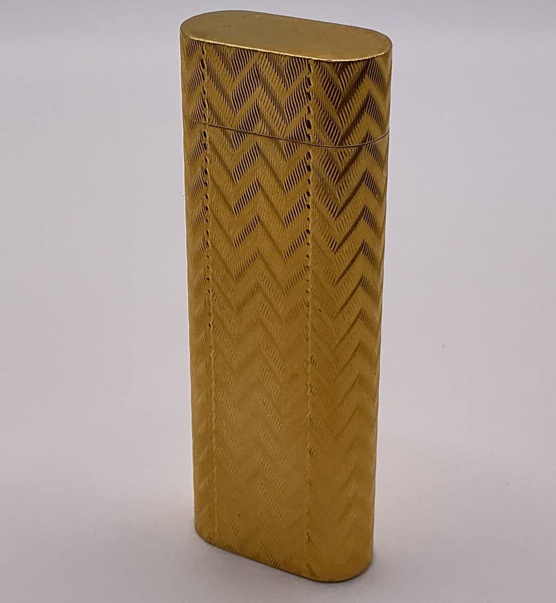 #11837a【現状品】Cartier カルティエ ローラー式 ガスライター （オーバル、ヘリンボーン、ゴールドカラー、喫煙具 ）点火未確認 ガス無