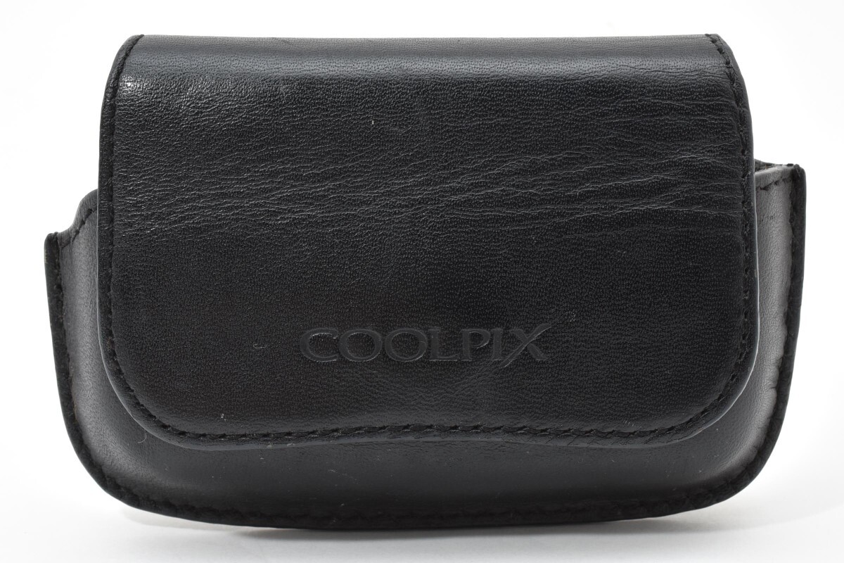 美品　Nikon COOLPIX レザーケース 本革製　　C16