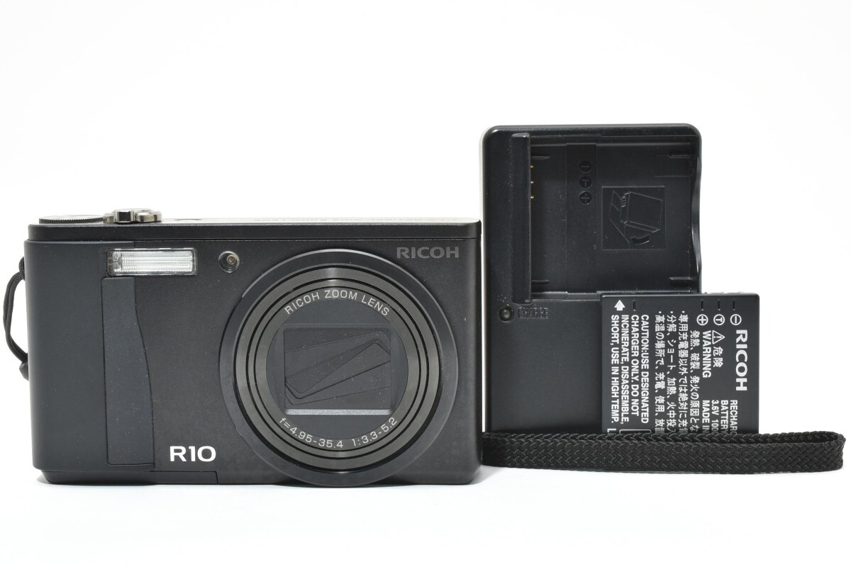 極美品　RICOH リコー R10 コンパクトデジタルカメラ バッテリー充電器付属 動作確認済 　F7 