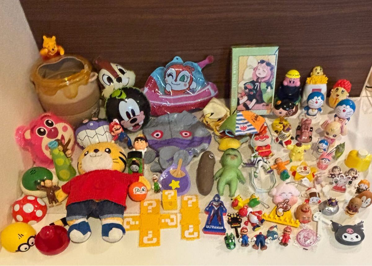 100す.3.24.29 キャラクター玩具等　まとめて　約70点　ドラえもん　しまじろう　 ディズニー　アンパンマンシリーズほか　ぬいぐるみ他