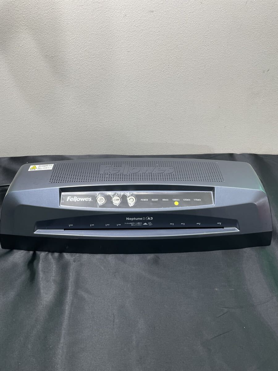 140.3.3.6 通電確認品　カバージャンク　 Neptune2A3ラミネーター　 Fellowes