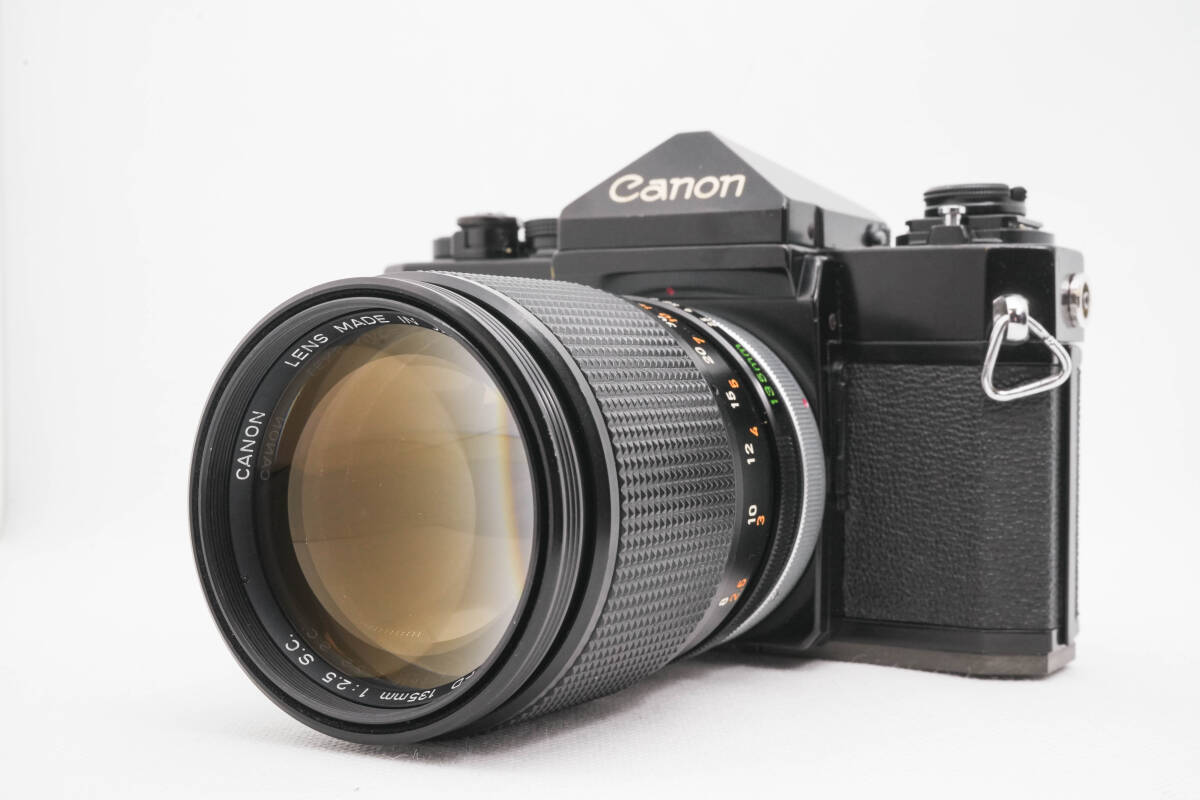 [現状品] Canon 後期型 F-1+ Canon FD 135mm f2.5 S.C キャノン フィルムカメラ　一眼レフ　MFレンズ