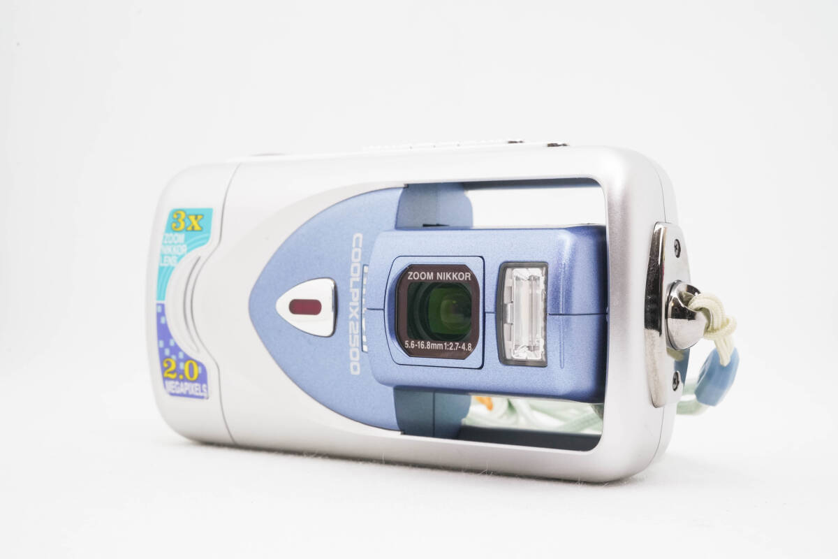 [動作品] Nikon COOLPIX 2500 バッテリー CFカード付 CCDレトロ　コンパクトデジタルカメラ　ニコン
