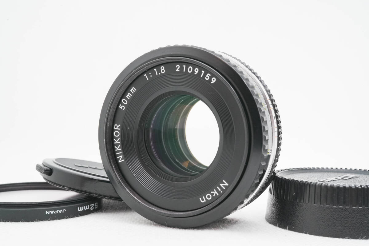  [美品] Nikon NIKKOR AIS 50mm F1.8　50/1:1.8　ニコン　AISニッコール　MFレンズ パンケーキ単焦点レンズ　＃854