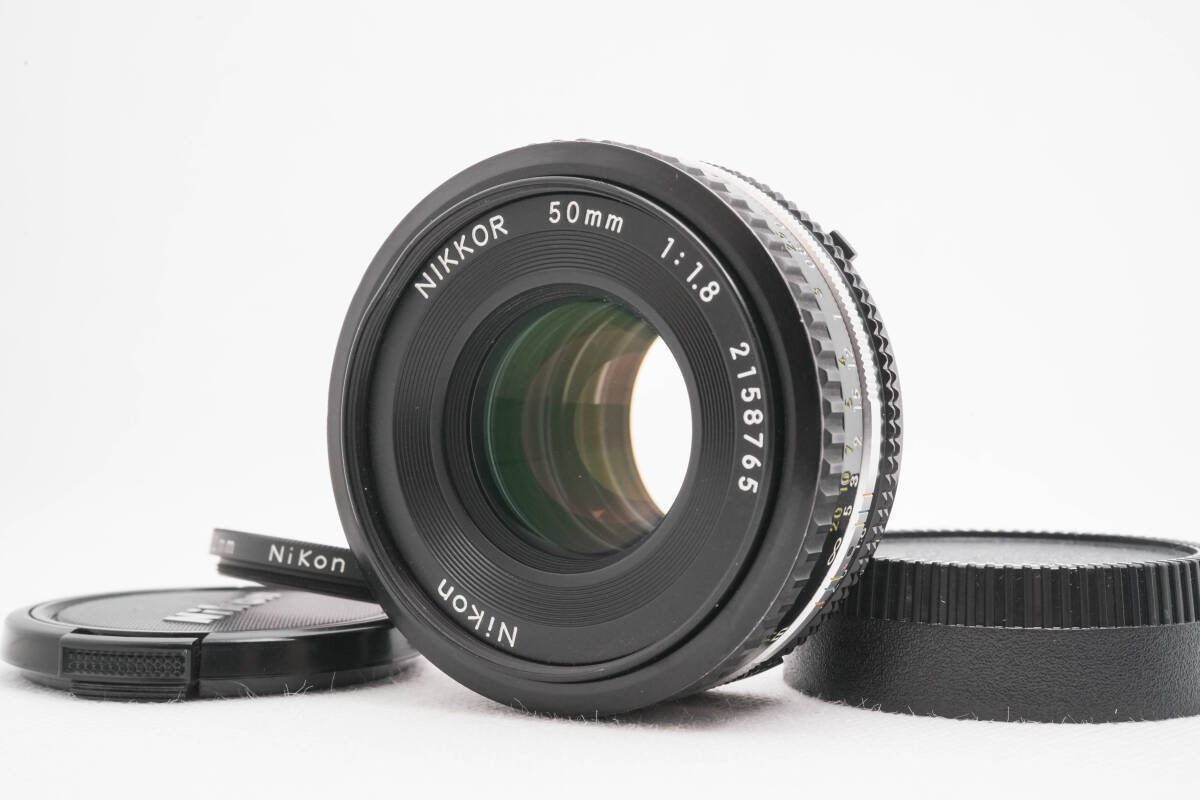  [美品] Nikon NIKKOR AIS 50mm F1.8　50/1:1.8　ニコン　AISニッコール　MFレンズ パンケーキ単焦点レンズ　＃856