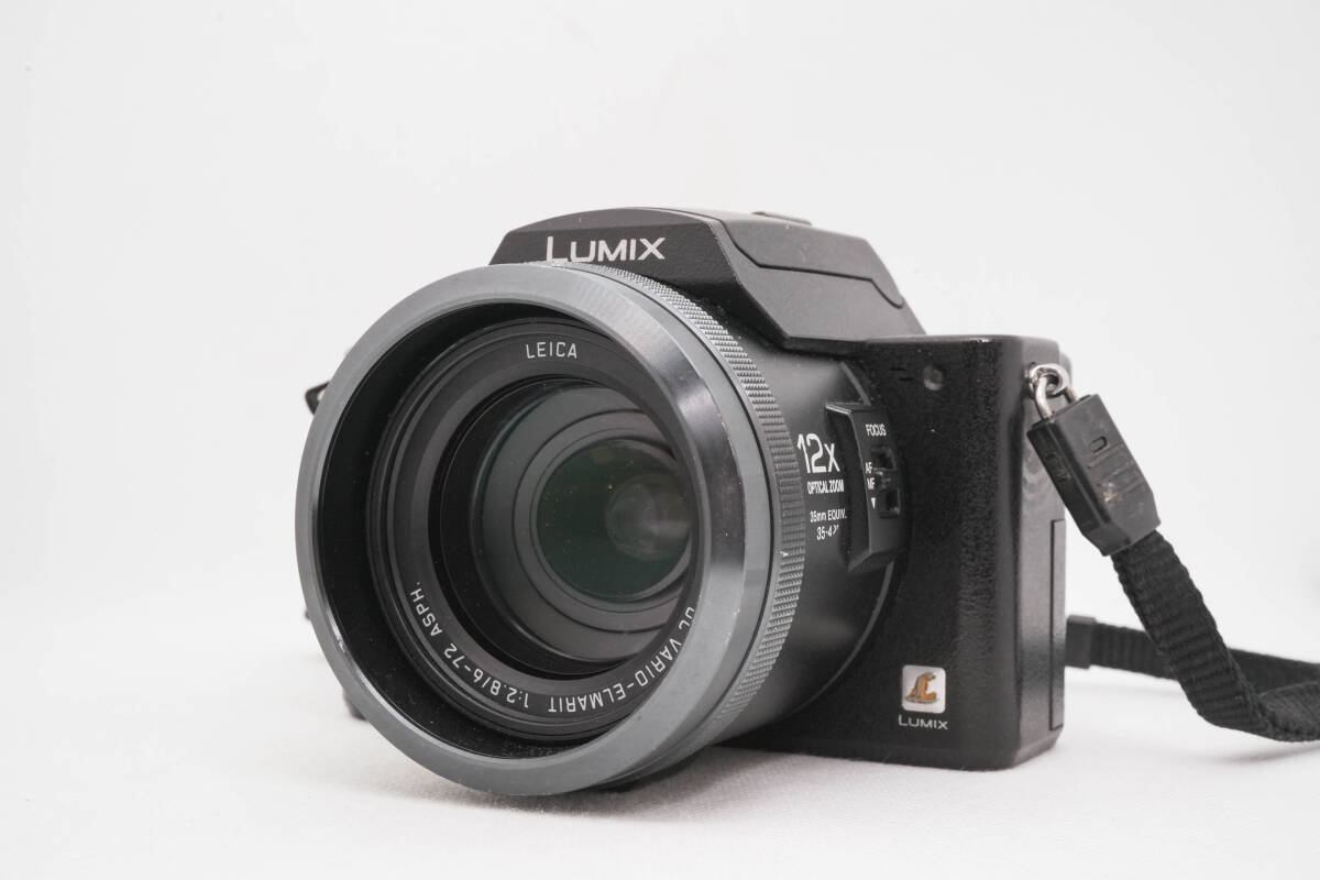 [現状品] LUMIX Panasonic DMC-FZ10 Leica DC VARIO-ELMARIT 1:2.8/6-72 ASPE. デジタルカメラ 400万画素