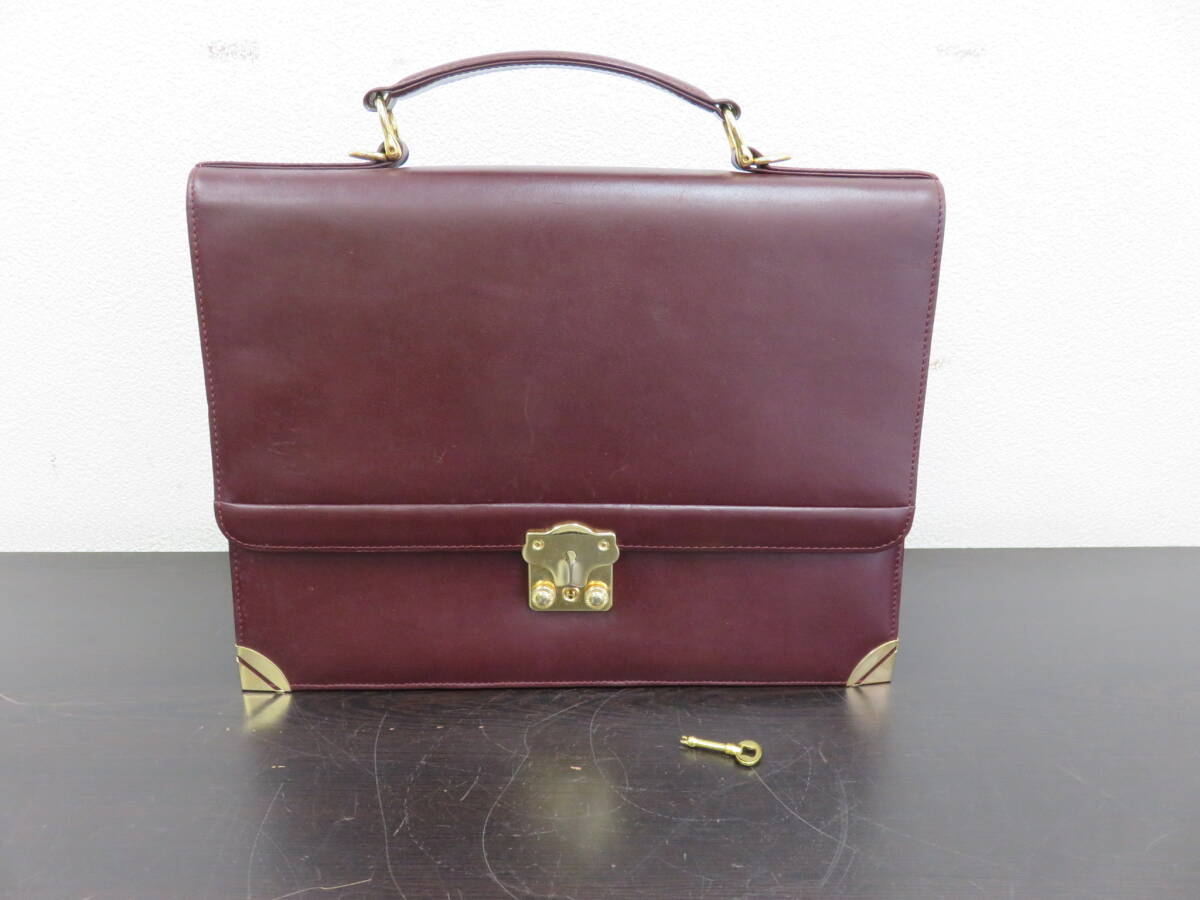 ヴィンテージ　ブリーフケース　ビジネスバッグ　上品なボルドー　鍵付き　レザー　横約36cm×縦約27.6cm×幅約5cm