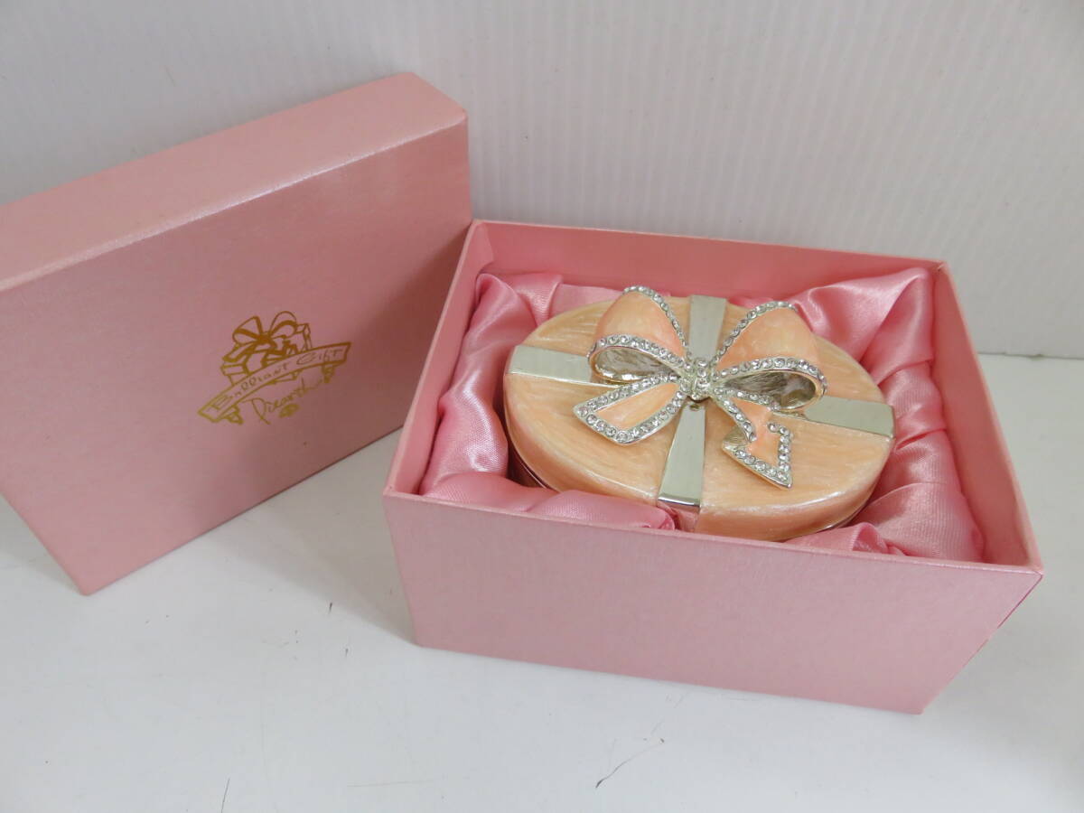 Piearth　ピィアース　ジュエリーボックス　キャロライン　プレゼントボックス　小物入れ　箱付　幅約9cm×高さ約4.5cm×奥行約6.4cm