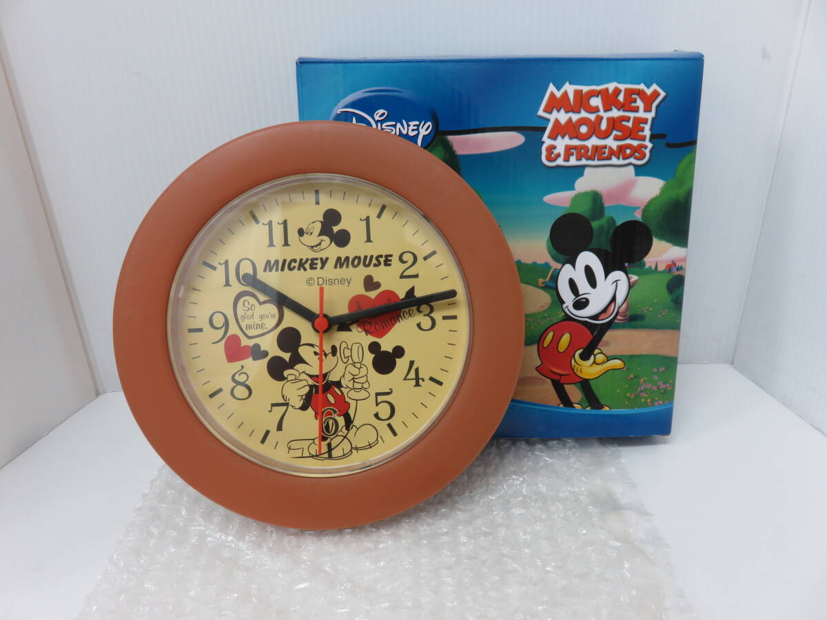 ディズニー　掛け時計　Disney　ミッキーマウス　MICKEY MOUSE ＆ FRIENDS　直径21.2cm×厚み3.5cm