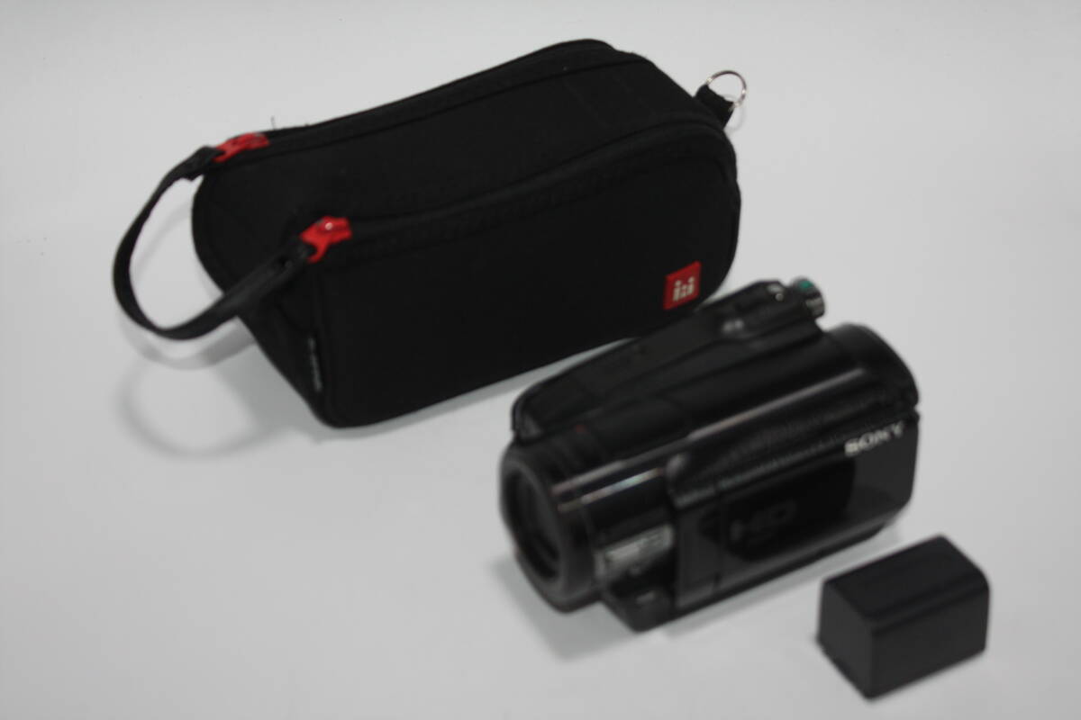 SONY　HDR-HC9　完動品　HDVハイビジョンビデオカメラ　バッテリー、収納ケース付き（検索：NP-FH60、FV100、FV70、PXW-、PMW-、HXR-）