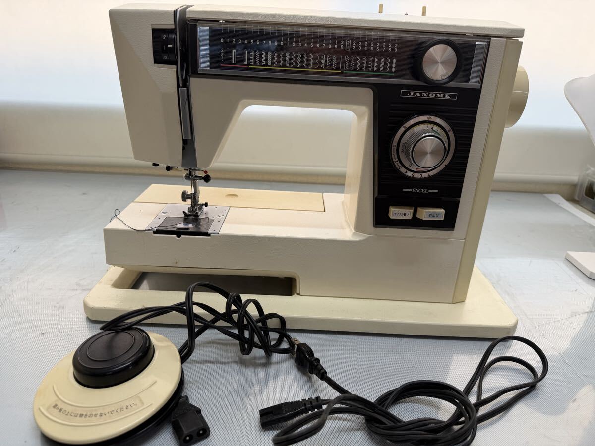 ∞17 JANOME MODEL 817 通電