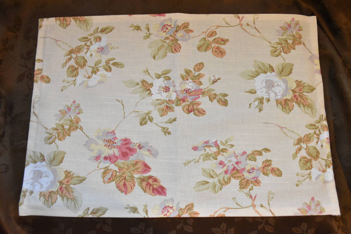 HM34*条件付き送料無料も有！*ランチョンマット*ローラアシュレイ生地*バラ*33×48*ハンドメイド*おしゃれ*可愛い*敷物*シート*レトロ