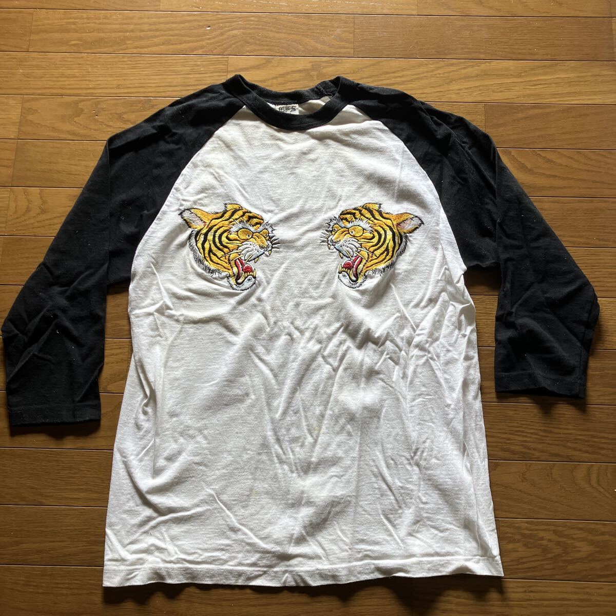 コアファイター　COREFIGHTER ブラック　XLサイズ　虎日本和柄刺繍 ★corefighter★ 虎刺繍 ロンT 長袖 ホワイト