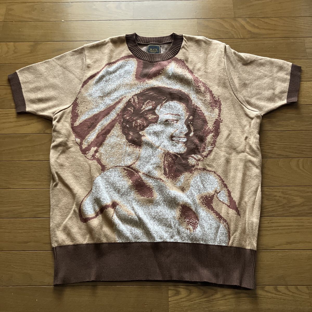 RATS rats ラッツ XLサイズ 茶色系　サマーニット コットン100% 肖像画Tシャツ プリント有
