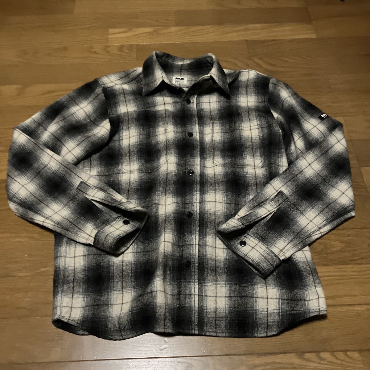 RATS rats ラッツ　 ネルシャツ チェックシャツ　ブラック 長袖シャツ Mサイズ ウール70%シャツ