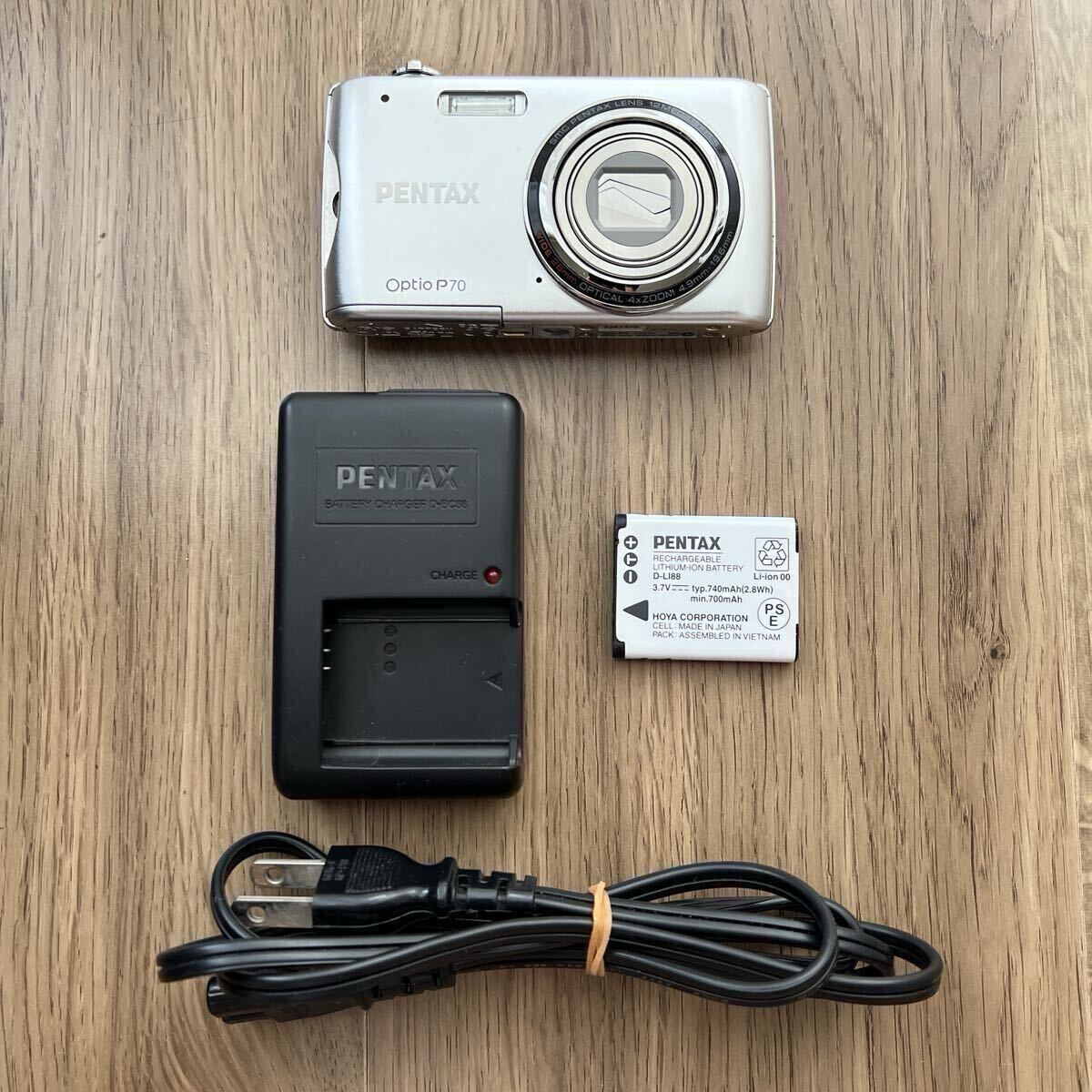 PENTAX ペンタックス optio P70 バッテリー充電器付属 コンパクトデジタルカメラ デジタルカメラ コンデジ デジカメ 中古 動作確認済